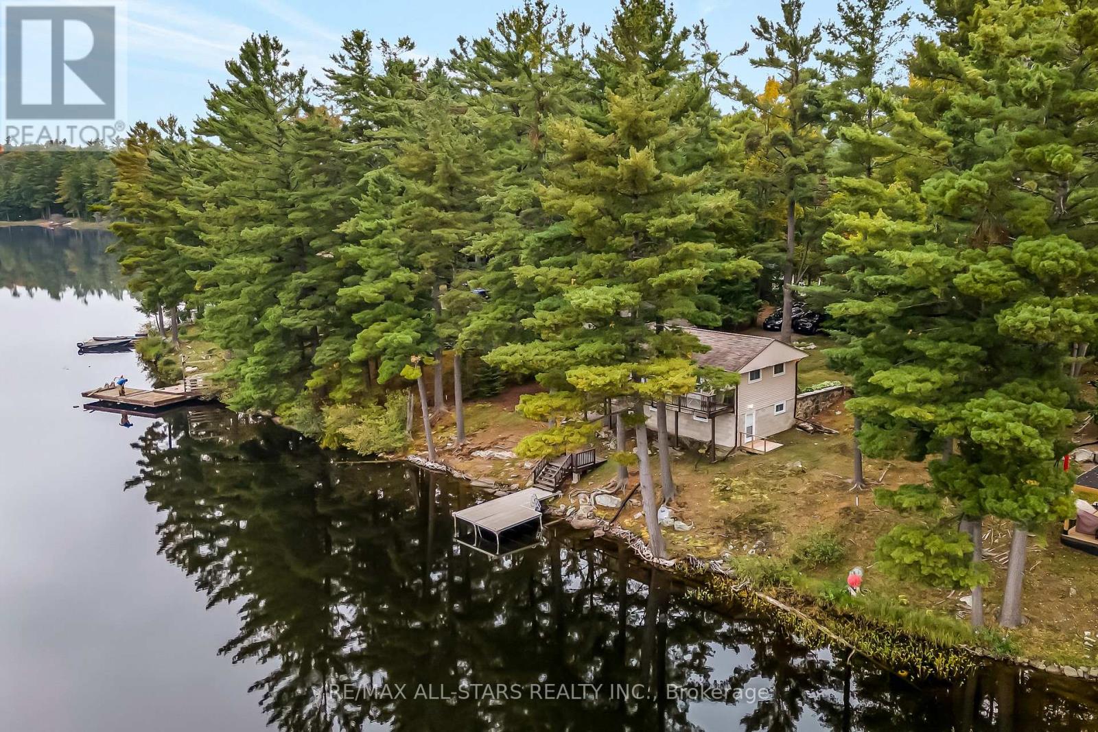 Cottage #9 - 1006 Youngs Road, Muskoka Lakes, Ontario  P0B 1J0 - Photo 3 - X12425585