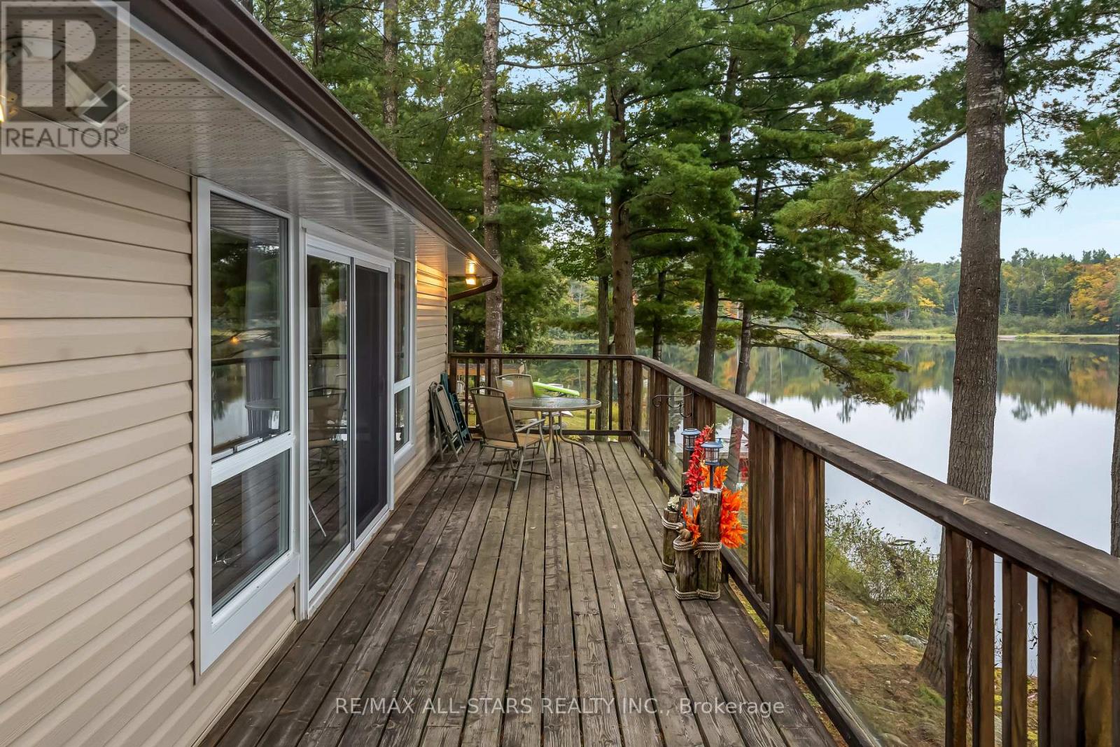 Cottage #9 - 1006 Youngs Road, Muskoka Lakes, Ontario  P0B 1J0 - Photo 36 - X12425585