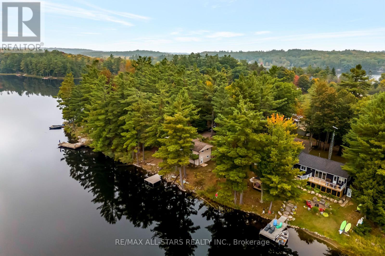 Cottage #9 - 1006 Youngs Road, Muskoka Lakes, Ontario  P0B 1J0 - Photo 4 - X12425585