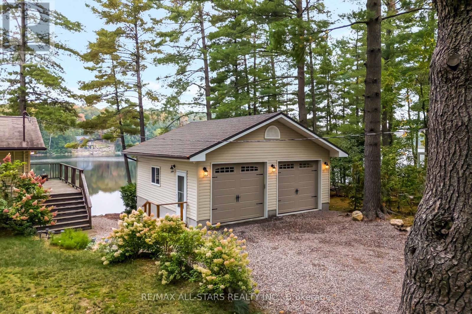 Cottage #9 - 1006 Youngs Road, Muskoka Lakes, Ontario  P0B 1J0 - Photo 8 - X12425585