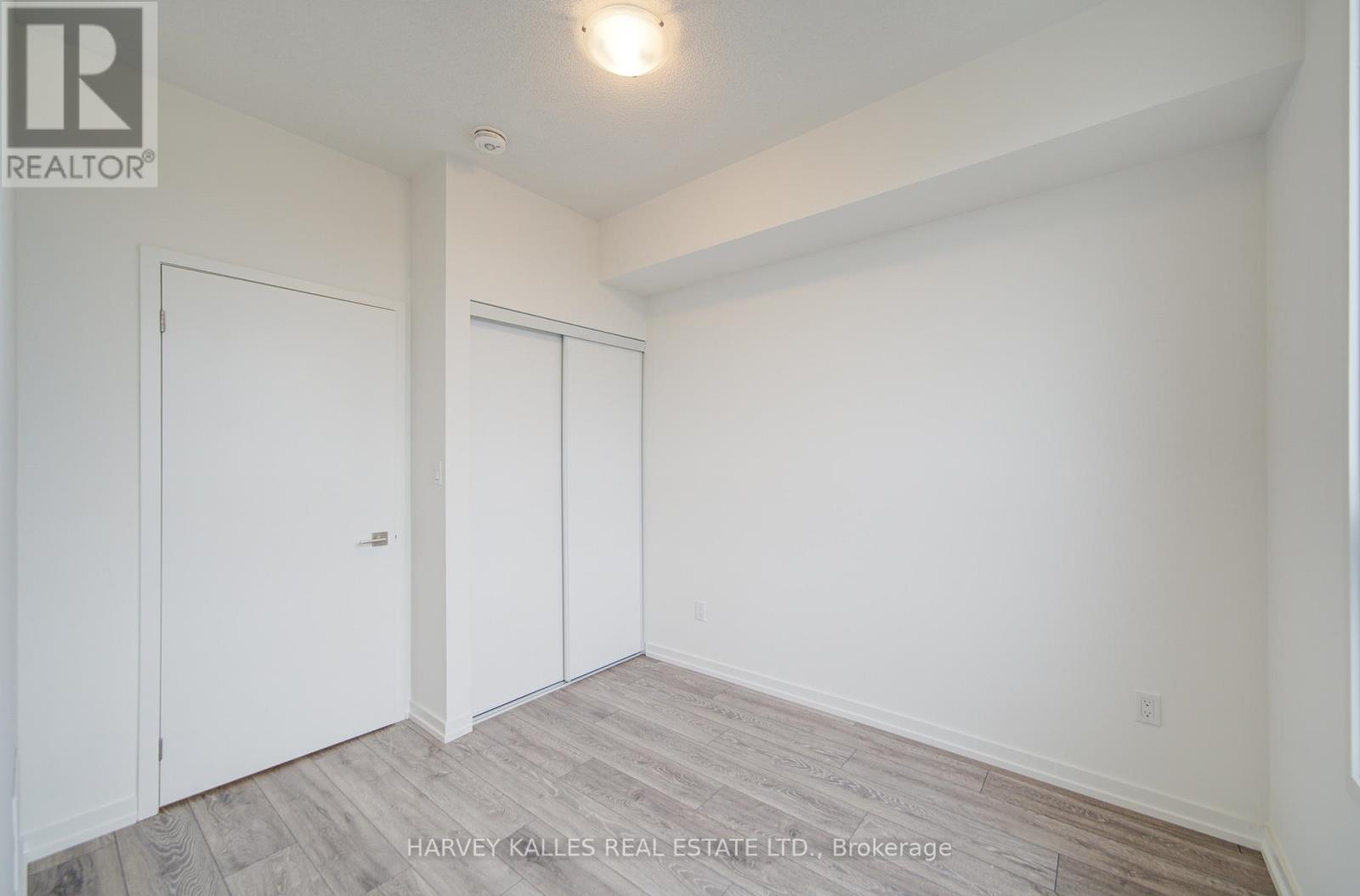 Unit 12 - 12-14 Lytham Green Circle, Newmarket, Ontario  L3Y 0H3 - Photo 34 - N12424966