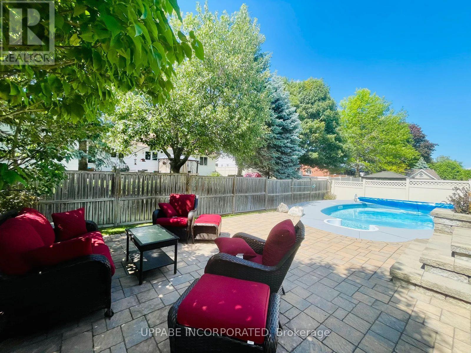 49 Baywood Drive, Ottawa, Ontario  K2S 2H7 - Photo 13 - X12419978