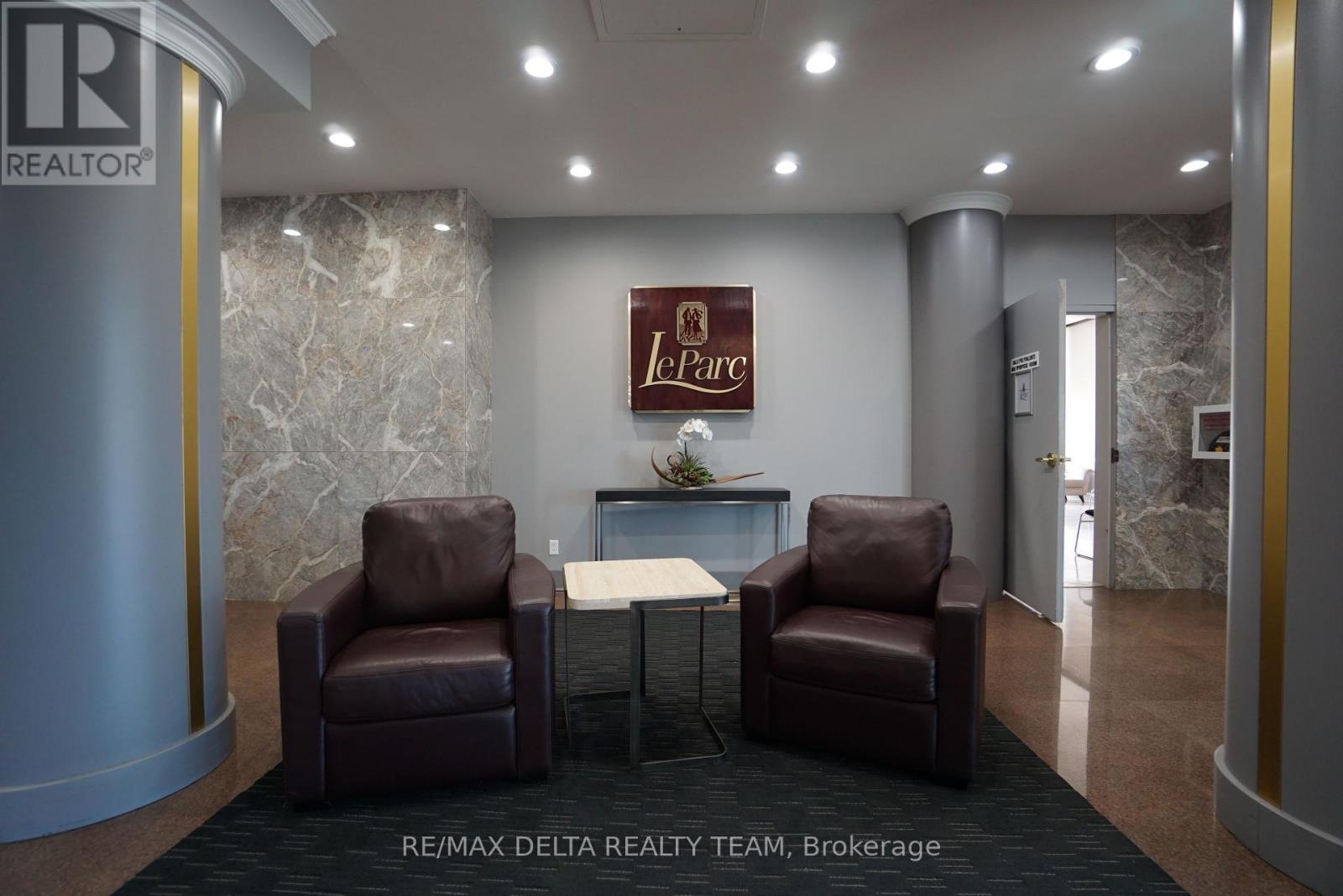 1506 - 545 St. Laurent Boulevard, Ottawa, Ontario  K1K 4H9 - Photo 4 - X12425574