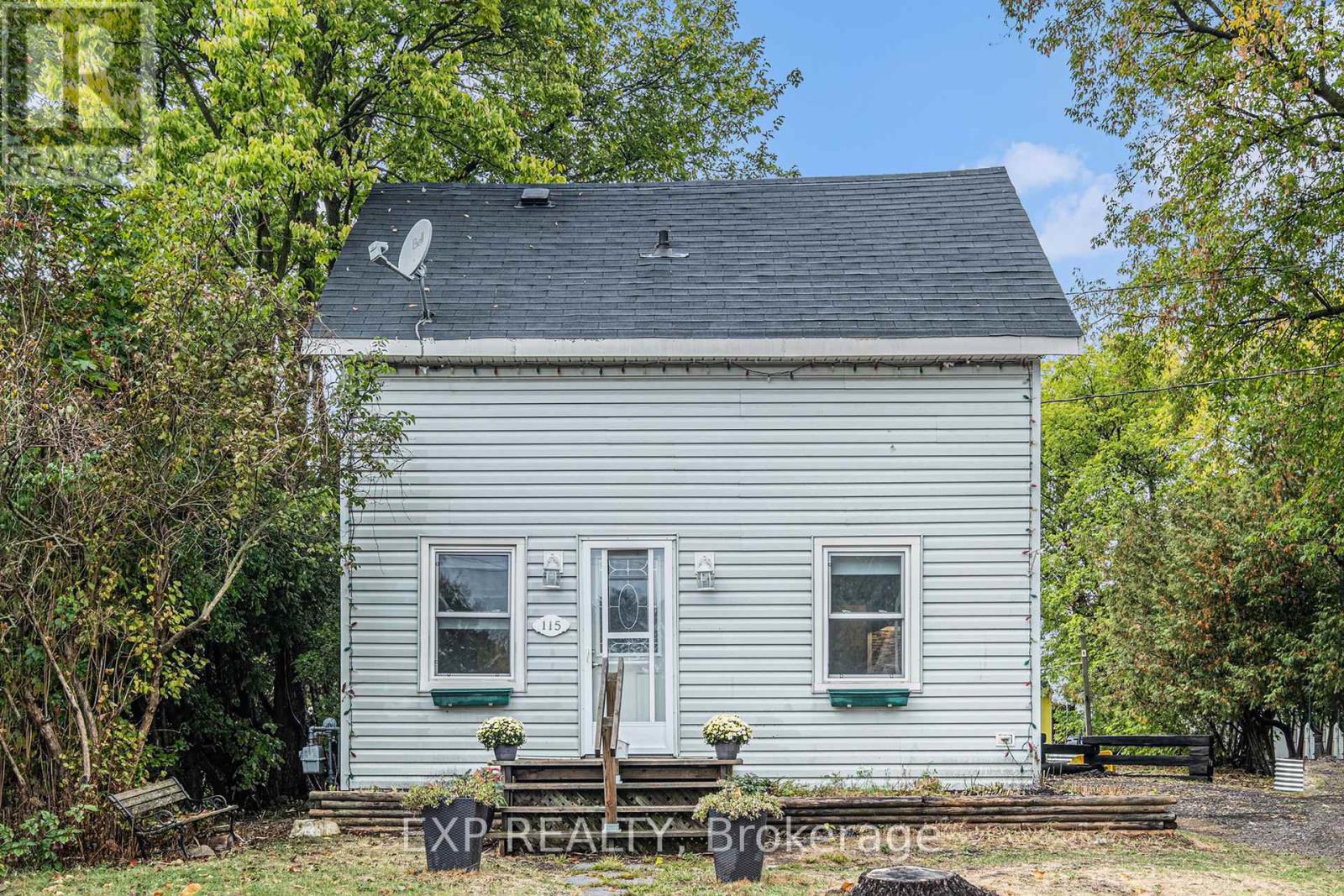 115 NELSON STREET E, Carleton Place, Ontario
