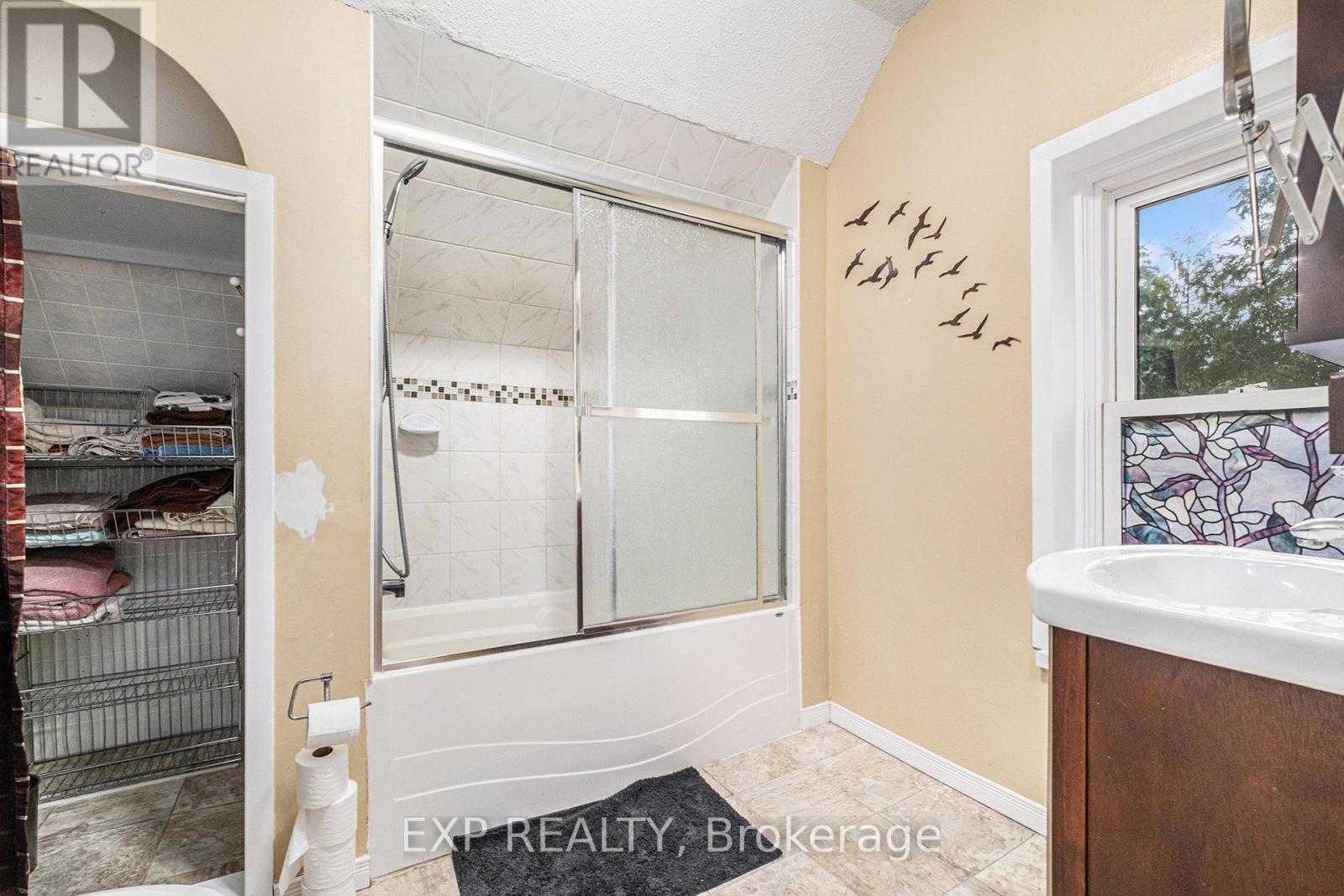 115 Nelson Street E, Carleton Place, Ontario  K7C 1A3 - Photo 16 - X12425595