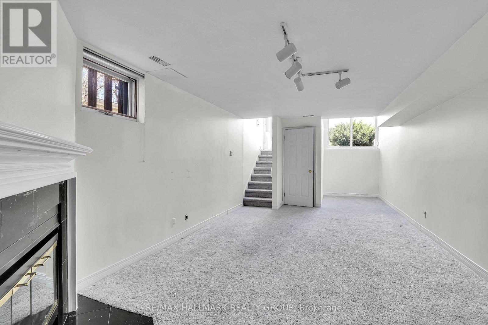 303 Sherwood Drive, Ottawa, Ontario  K1Y 3W7 - Photo 17 - X12425602