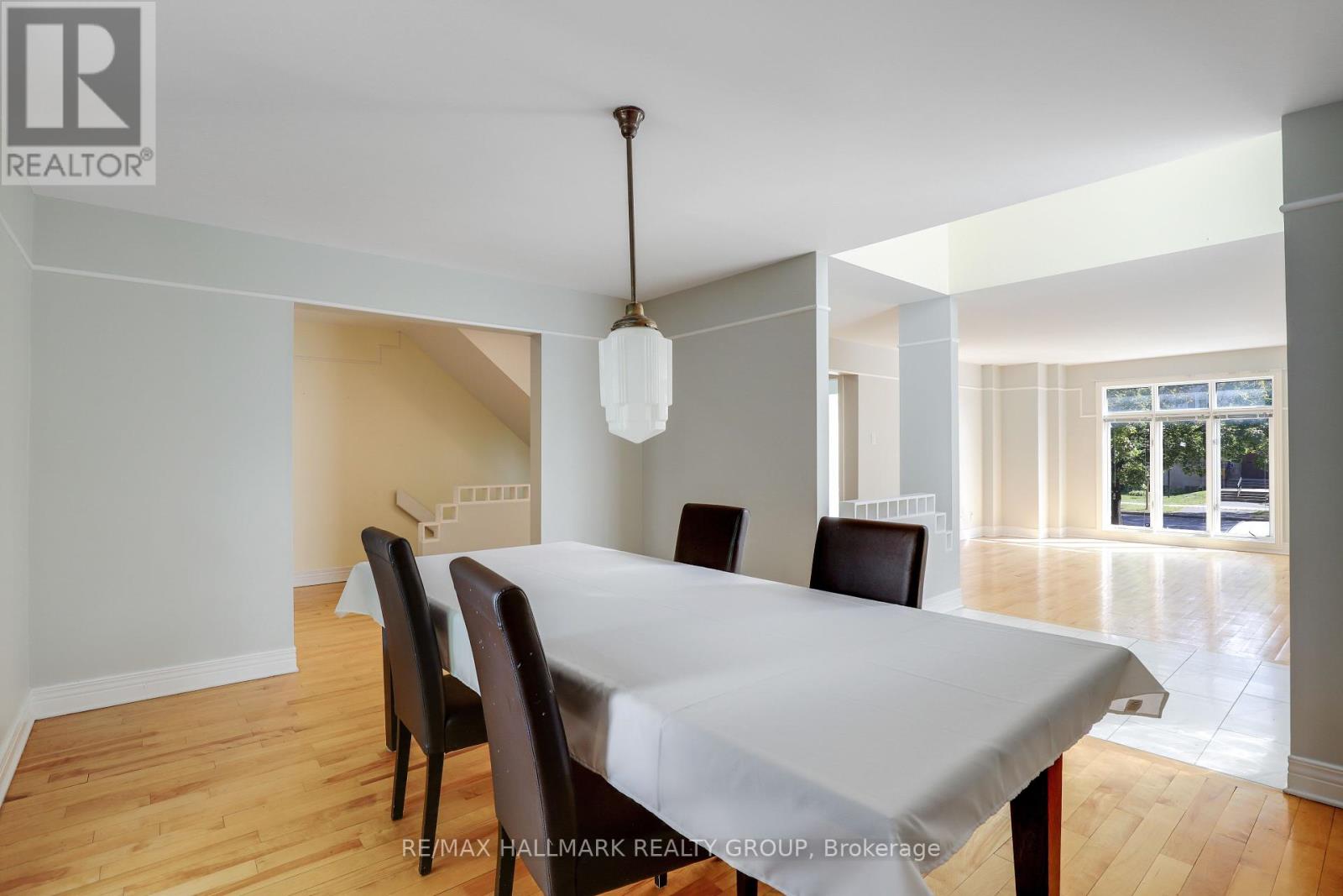 303 Sherwood Drive, Ottawa, Ontario  K1Y 3W7 - Photo 8 - X12425602