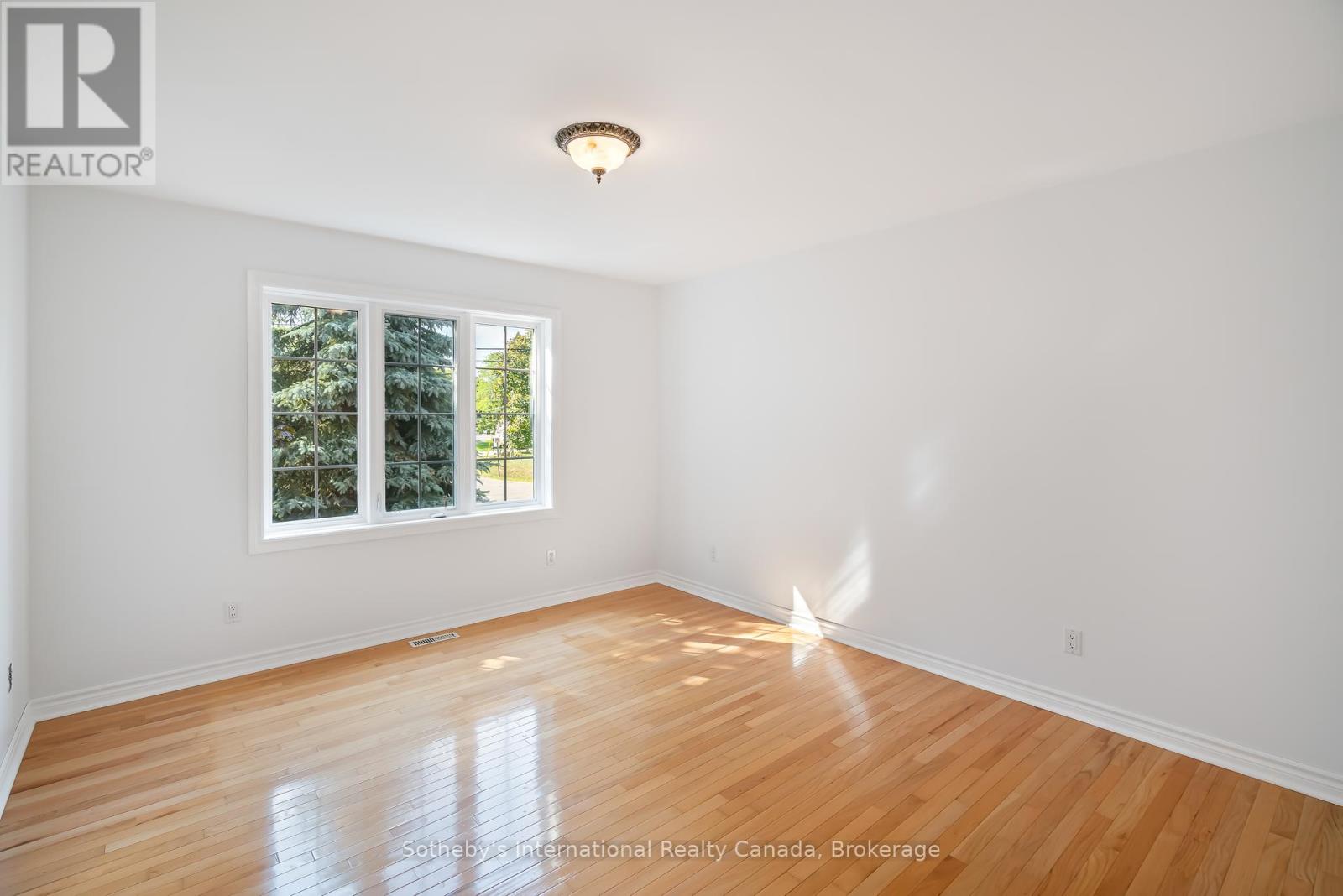 3121 Glenbrook Drive, Lincoln, Ontario  L0R 2C0 - Photo 25 - X12425568