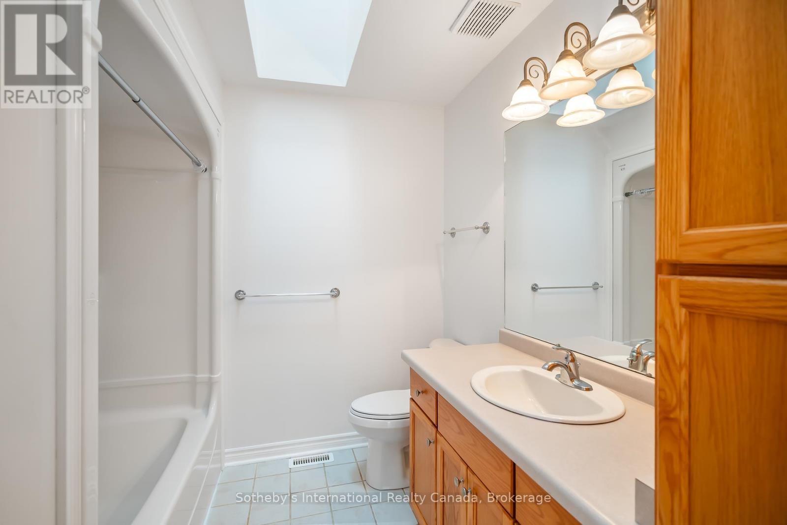 3121 Glenbrook Drive, Lincoln, Ontario  L0R 2C0 - Photo 26 - X12425568