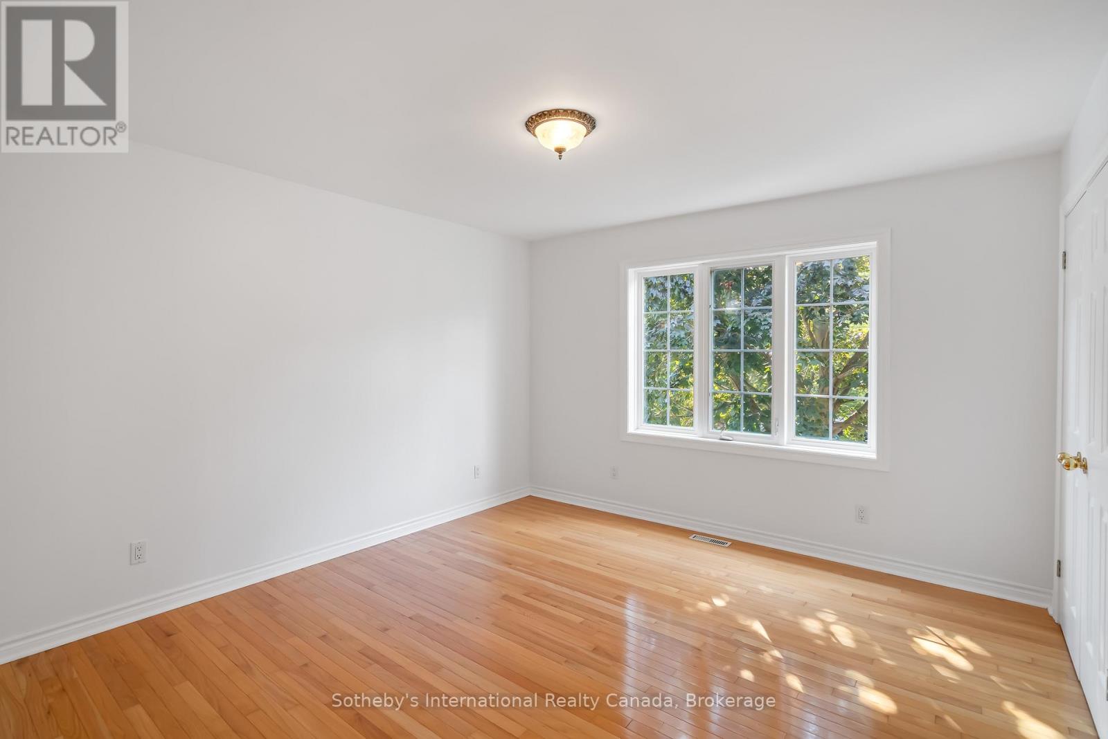 3121 Glenbrook Drive, Lincoln, Ontario  L0R 2C0 - Photo 27 - X12425568