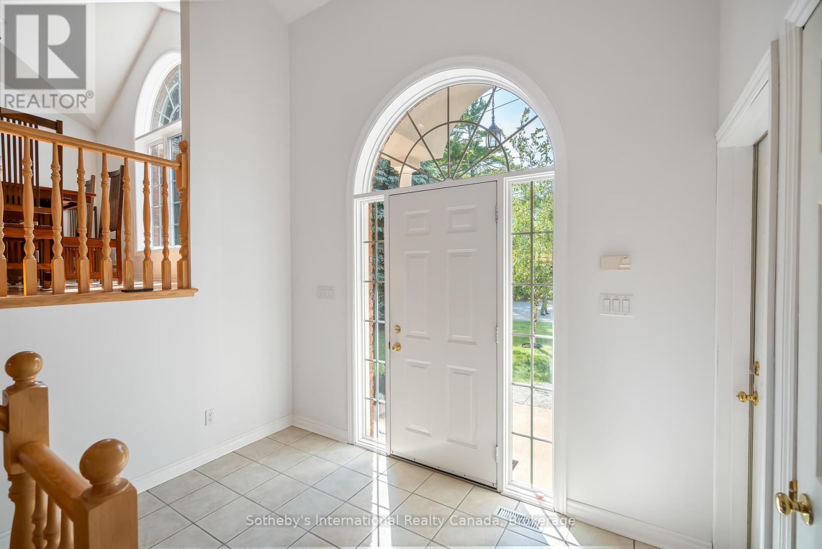 3121 Glenbrook Drive, Lincoln, Ontario  L0R 2C0 - Photo 4 - X12425568