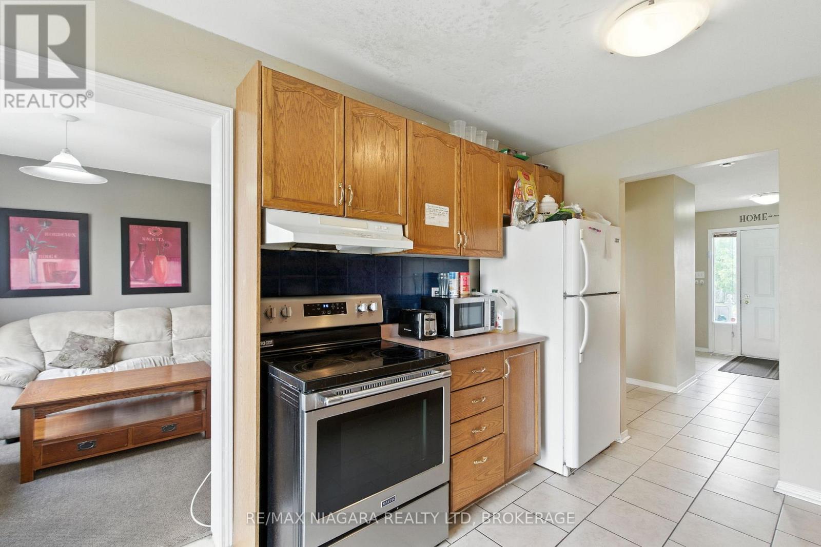 127 Devine Crescent, Thorold (Confederation Heights), Ontario  L2V 5A5 - Photo 20 - X12425561