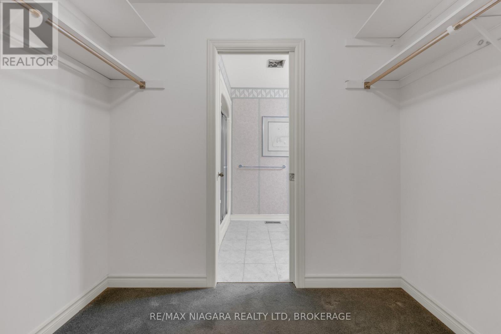 40 Frontier Drive, Niagara-On-The-Lake (Virgil), Ontario  L0S 1J0 - Photo 18 - X12425600