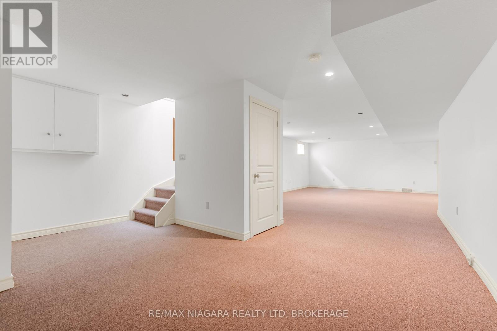 40 Frontier Drive, Niagara-On-The-Lake (Virgil), Ontario  L0S 1J0 - Photo 20 - X12425600