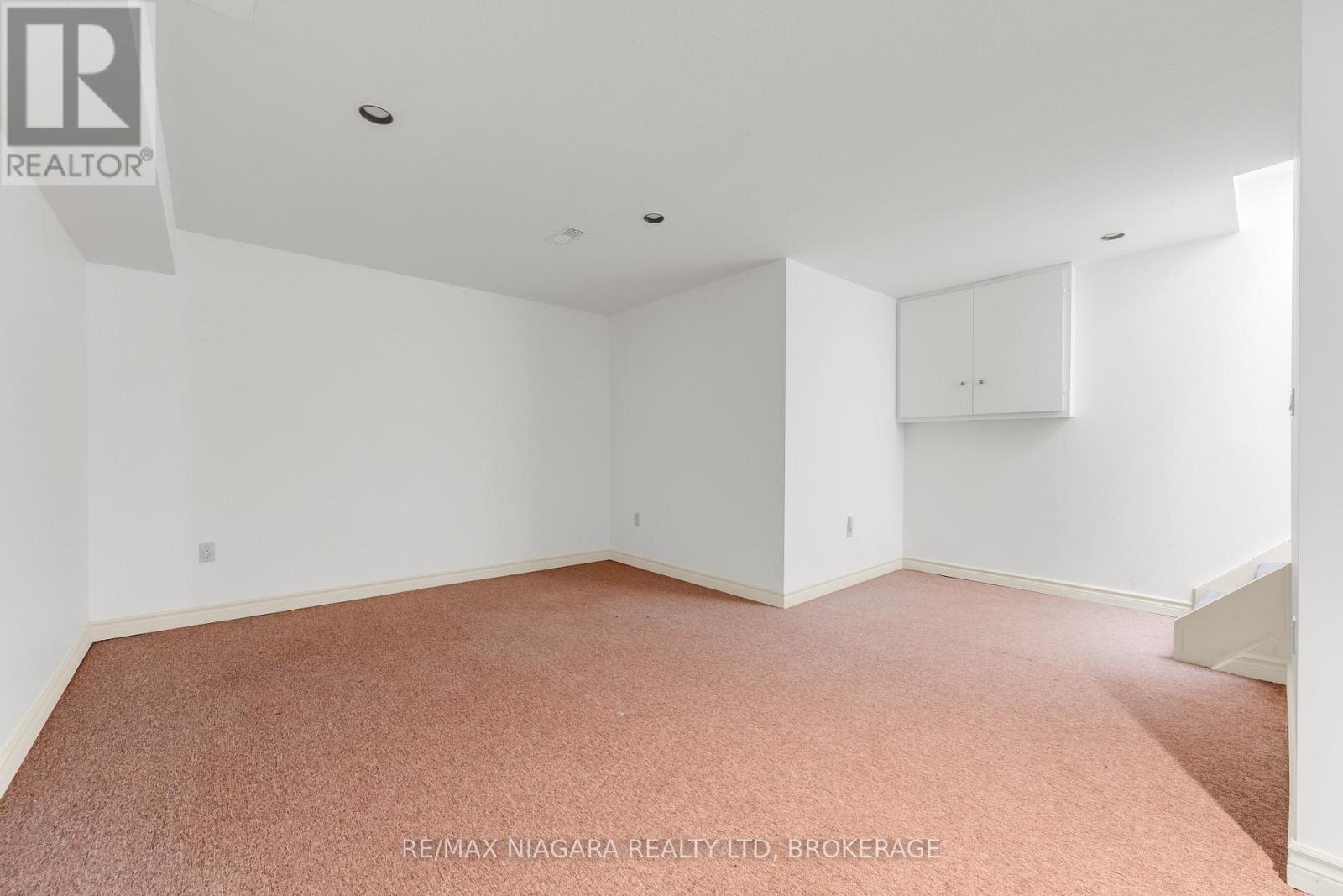 40 Frontier Drive, Niagara-On-The-Lake (Virgil), Ontario  L0S 1J0 - Photo 21 - X12425600