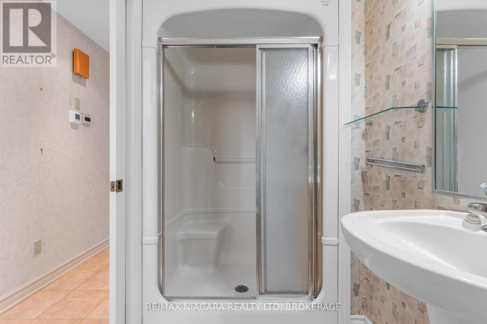 40 Frontier Drive, Niagara-On-The-Lake (Virgil), Ontario  L0S 1J0 - Photo 28 - X12425600