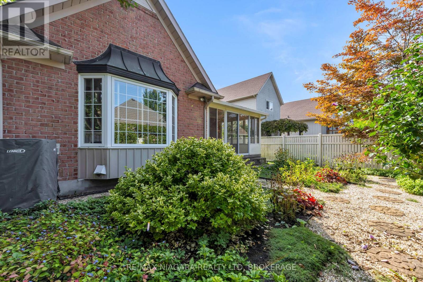 40 Frontier Drive, Niagara-On-The-Lake (Virgil), Ontario  L0S 1J0 - Photo 31 - X12425600