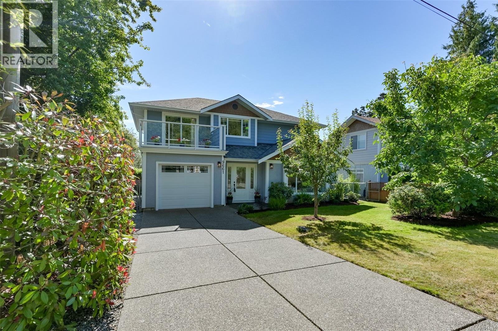 9661 Seventh St, Sidney, British Columbia  V8L 2V6 - Photo 2 - 1014891