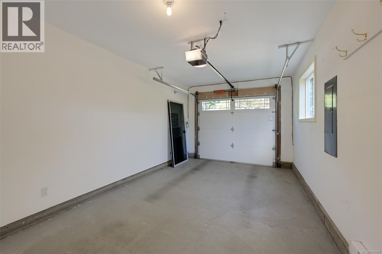 9661 Seventh St, Sidney, British Columbia  V8L 2V6 - Photo 27 - 1014891
