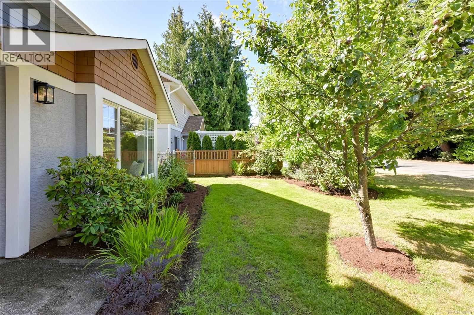 9661 Seventh St, Sidney, British Columbia  V8L 2V6 - Photo 28 - 1014891