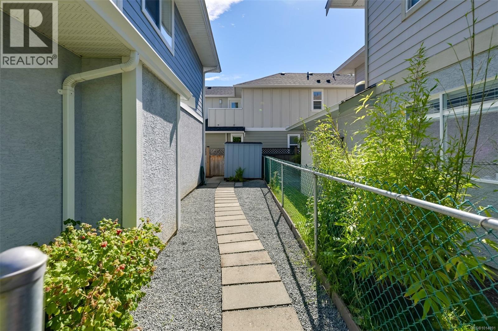9661 Seventh St, Sidney, British Columbia  V8L 2V6 - Photo 29 - 1014891