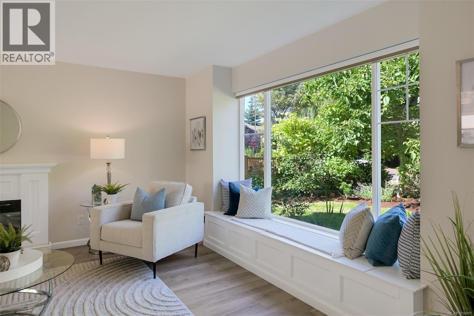 9661 Seventh St, Sidney, British Columbia  V8L 2V6 - Photo 6 - 1014891