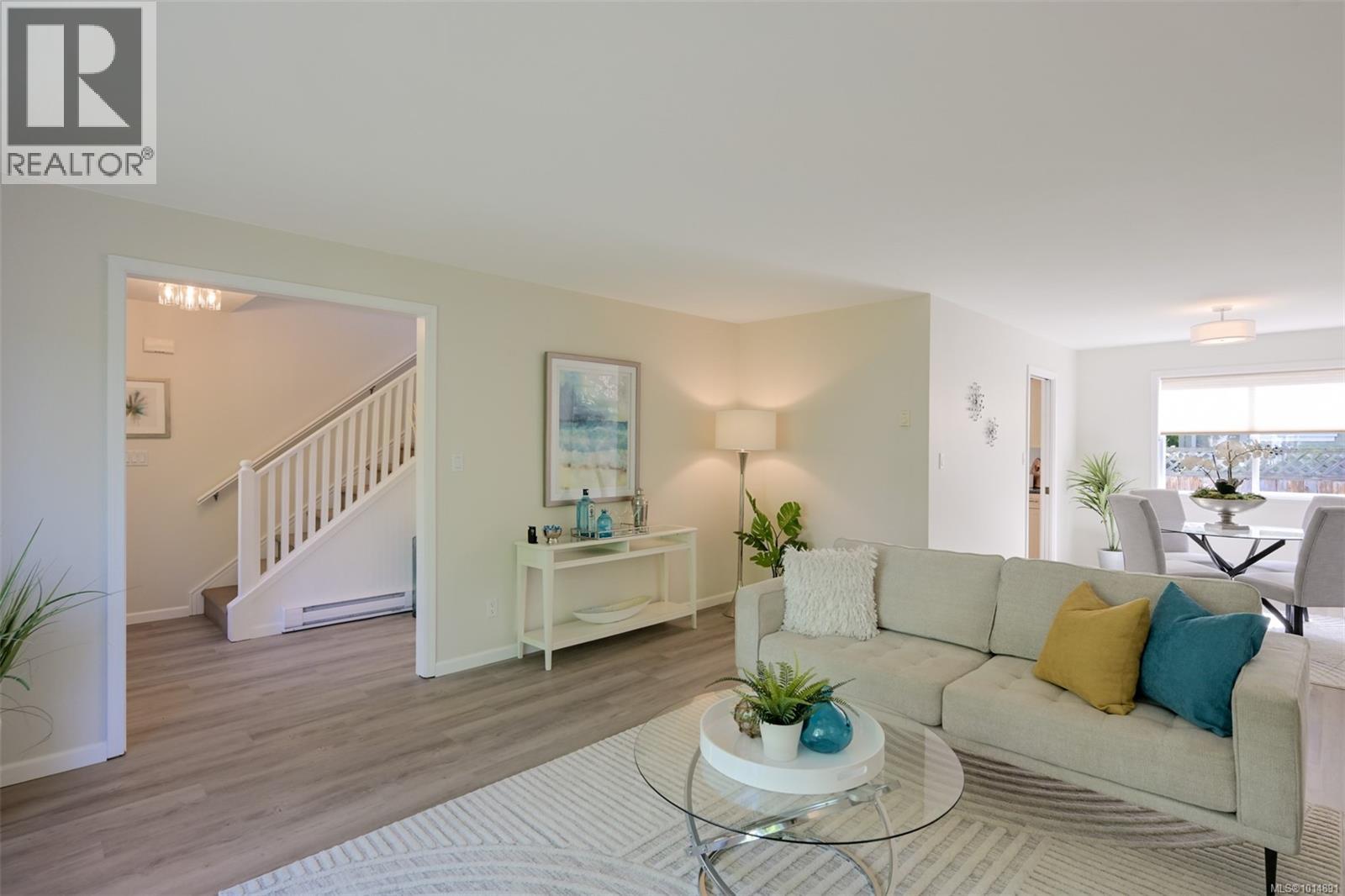 9661 Seventh St, Sidney, British Columbia  V8L 2V6 - Photo 8 - 1014891