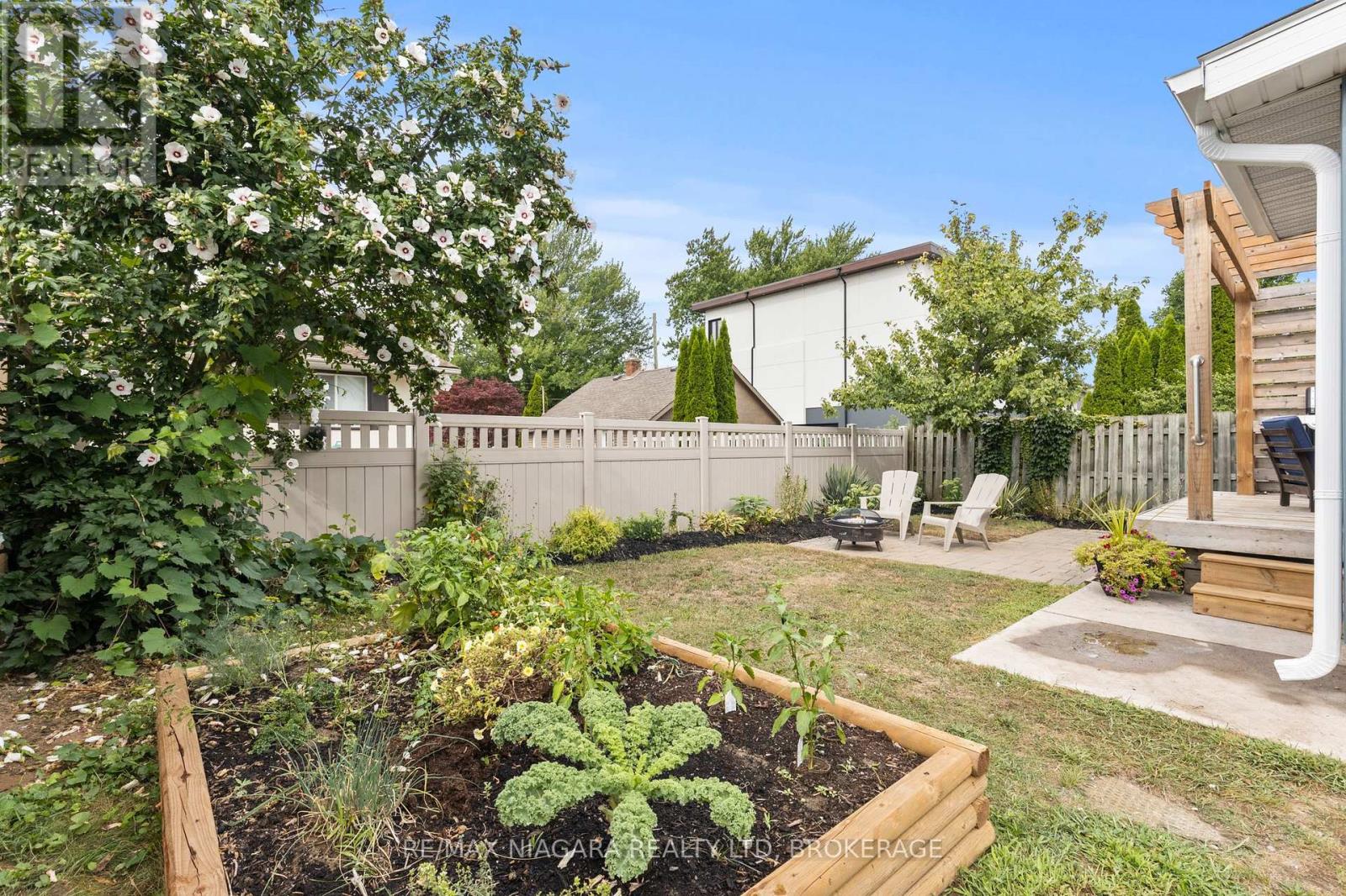 7 Shelley Avenue, St. Catharines (Port Dalhousie), Ontario  L2N 5L4 - Photo 27 - X12425612