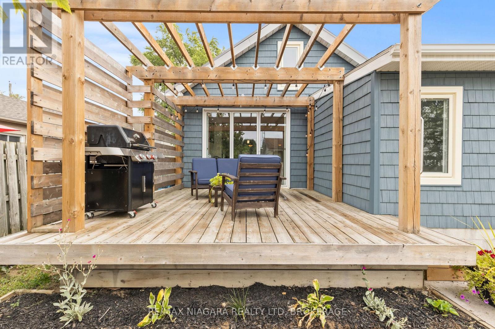 7 Shelley Avenue, St. Catharines (Port Dalhousie), Ontario  L2N 5L4 - Photo 25 - X12425612
