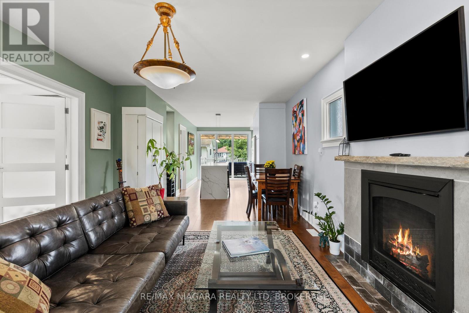 7 Shelley Avenue, St. Catharines (Port Dalhousie), Ontario  L2N 5L4 - Photo 6 - X12425612