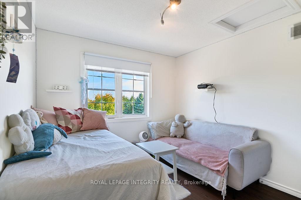 114 Battersea Crescent, Ottawa, Ontario  K2T 0C6 - Photo 36 - X12425354