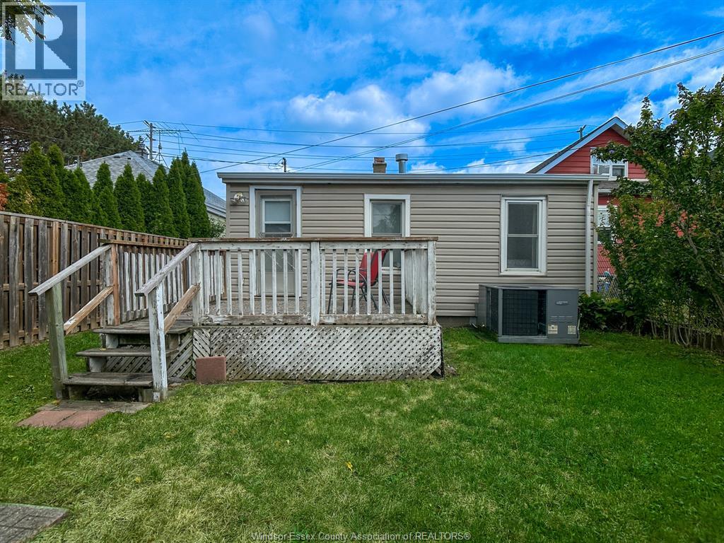 1639 St Luke, Windsor, Ontario  N8Y 3N4 - Photo 19 - 25024400