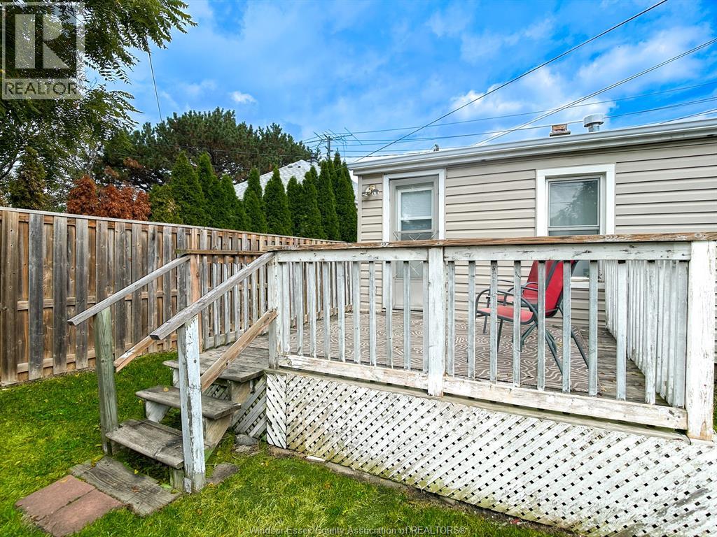 1639 St Luke, Windsor, Ontario  N8Y 3N4 - Photo 22 - 25024400