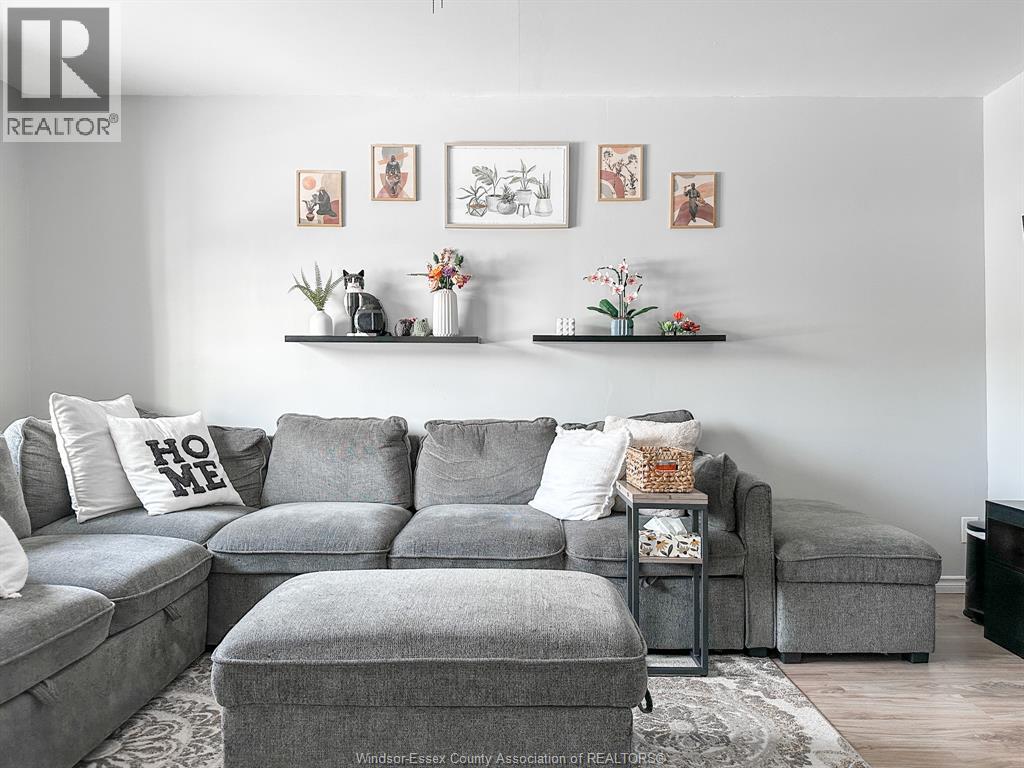 1639 St Luke, Windsor, Ontario  N8Y 3N4 - Photo 5 - 25024400