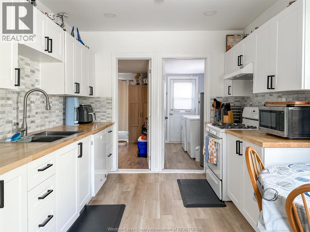 1639 St Luke, Windsor, Ontario  N8Y 3N4 - Photo 9 - 25024400