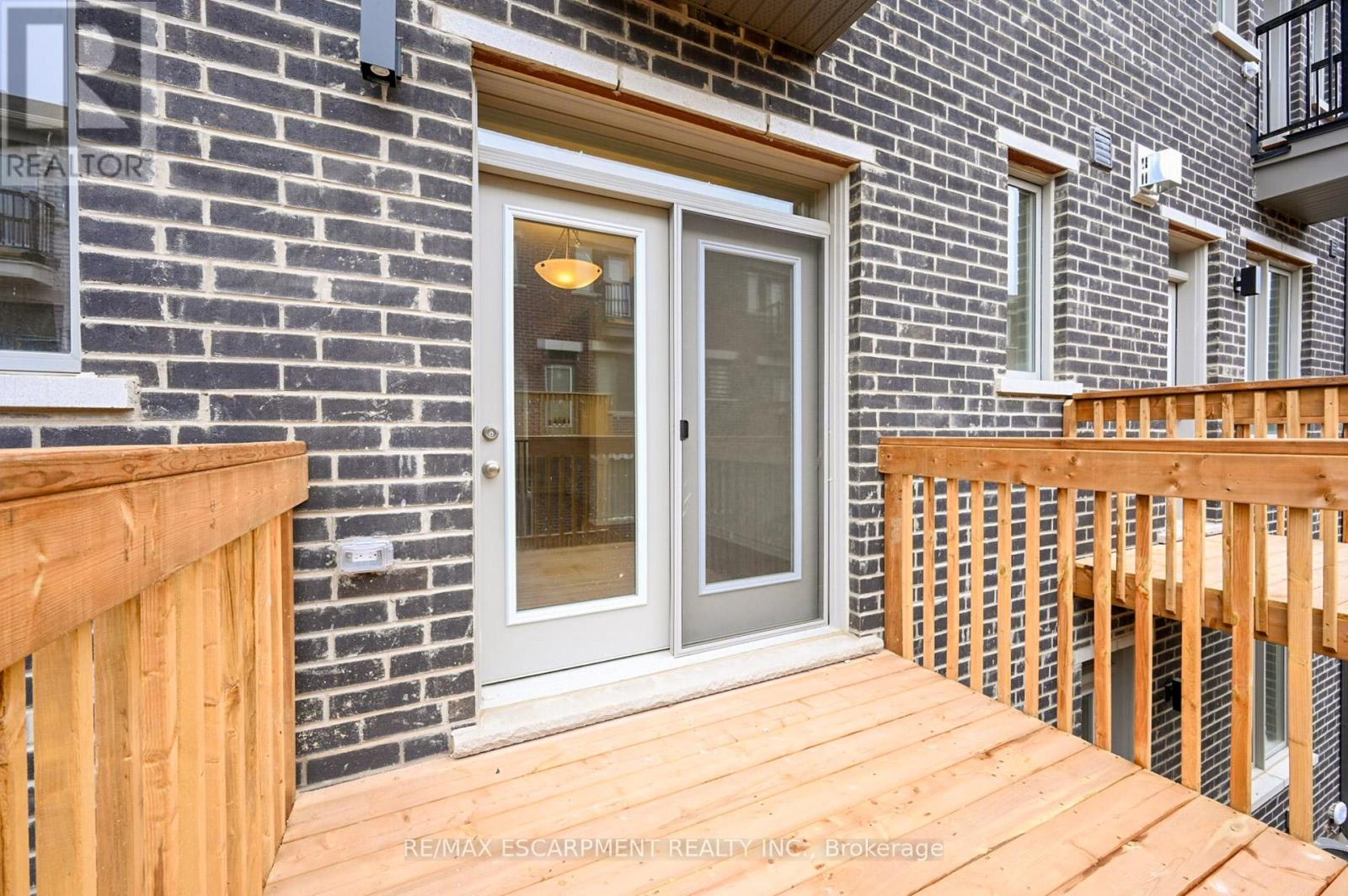 4043 Saida Street, Mississauga, Ontario  L5M 2S8 - Photo 19 - W12392818