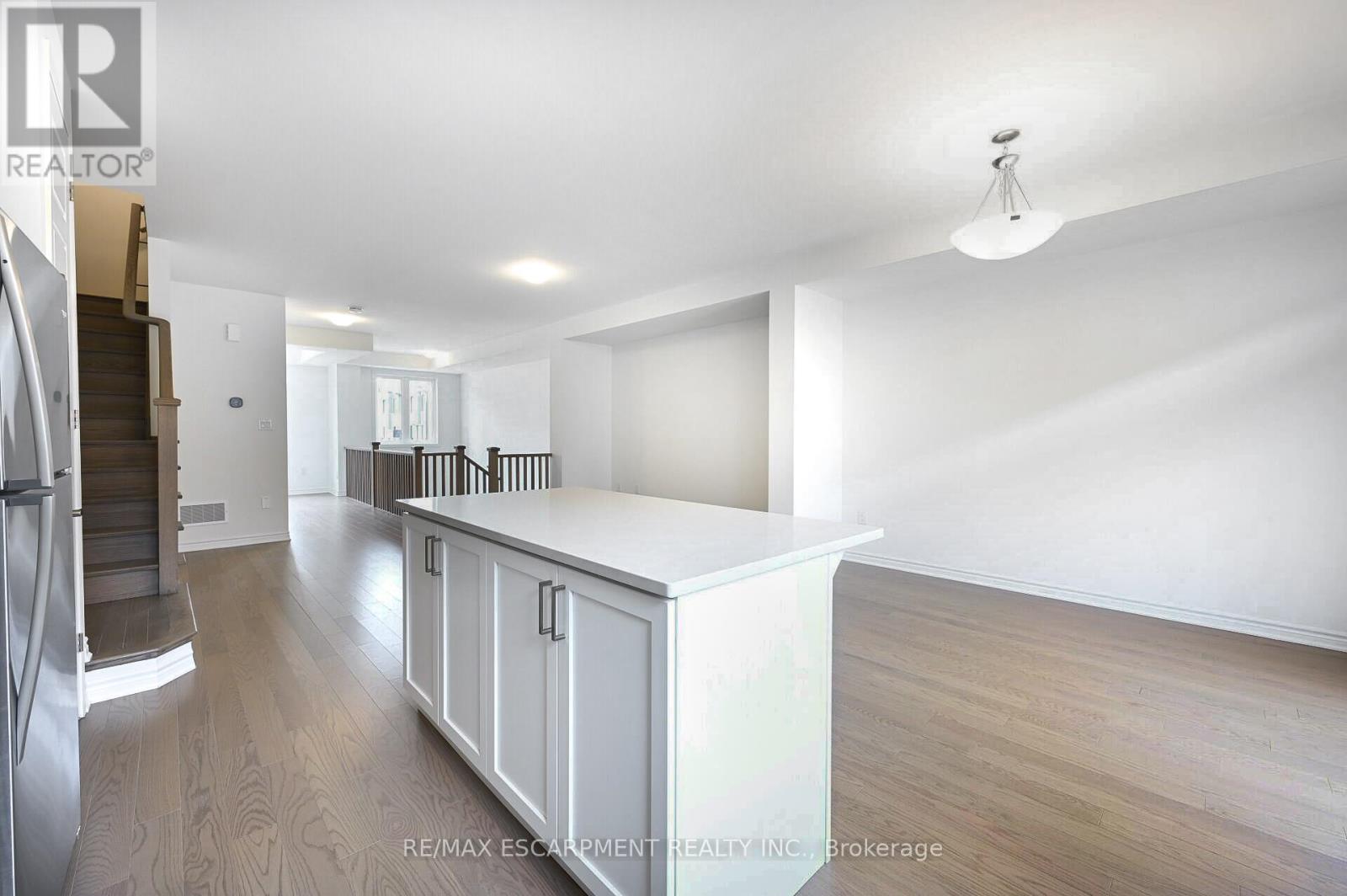 4043 Saida Street, Mississauga, Ontario  L5M 2S8 - Photo 16 - W12392818