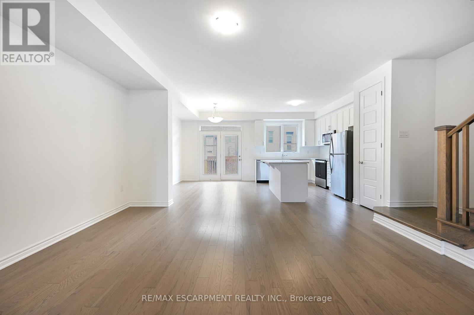 4043 Saida Street, Mississauga, Ontario  L5M 2S8 - Photo 11 - W12392818