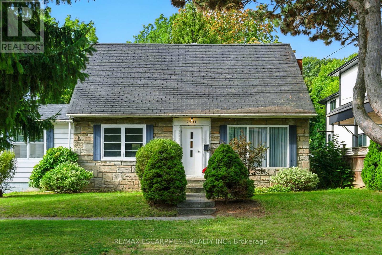 1494 Haig Boulevard, Mississauga, Ontario  L5E 2N3 - Photo 8 - W12415769