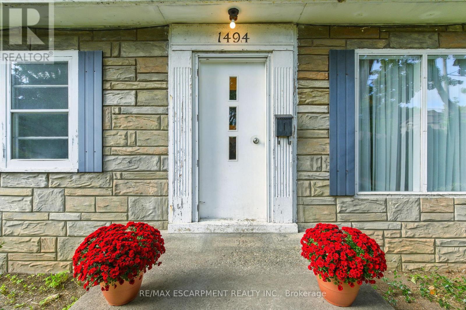 1494 Haig Boulevard, Mississauga, Ontario  L5E 2N3 - Photo 9 - W12415769