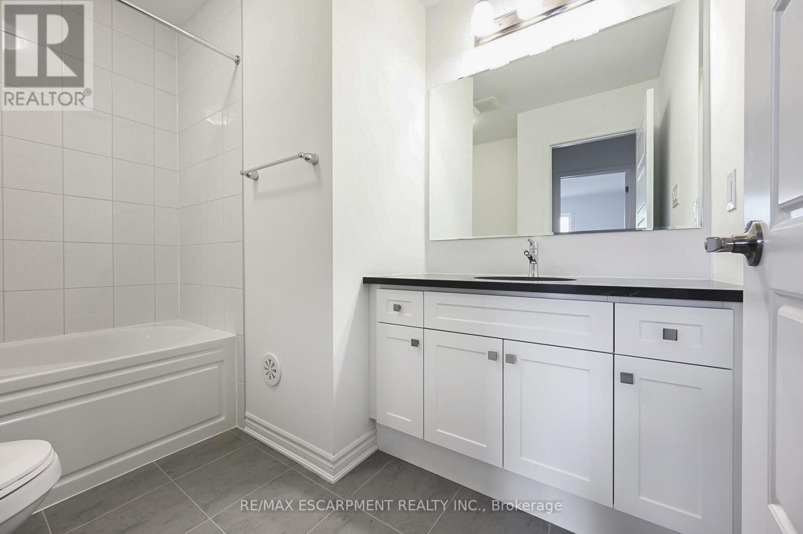 4043 Saida Street, Mississauga, Ontario  L5M 2S8 - Photo 36 - W12392818