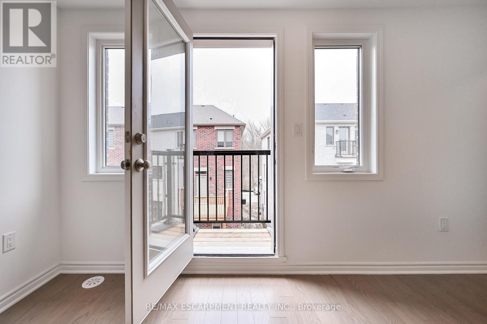 4043 Saida Street, Mississauga, Ontario  L5M 2S8 - Photo 29 - W12392818