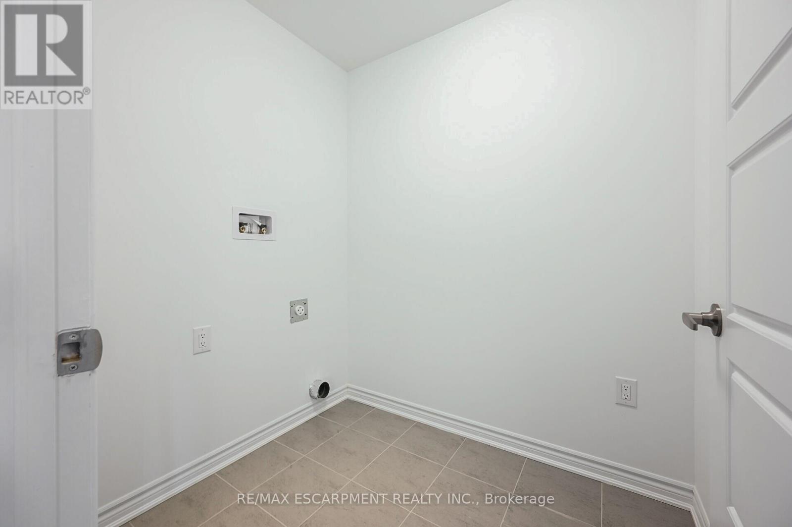 4043 Saida Street, Mississauga, Ontario  L5M 2S8 - Photo 38 - W12392818