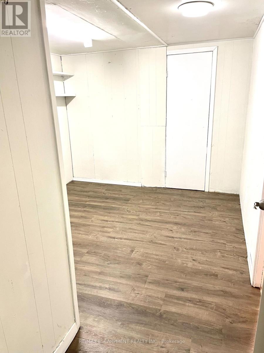 1494 Haig Boulevard, Mississauga, Ontario  L5E 2N3 - Photo 25 - W12415769