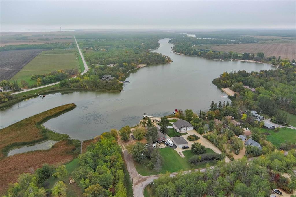 302 Bouchard Road, Petersfield, Manitoba  R0C 2L0 - Photo 46 - 202525029