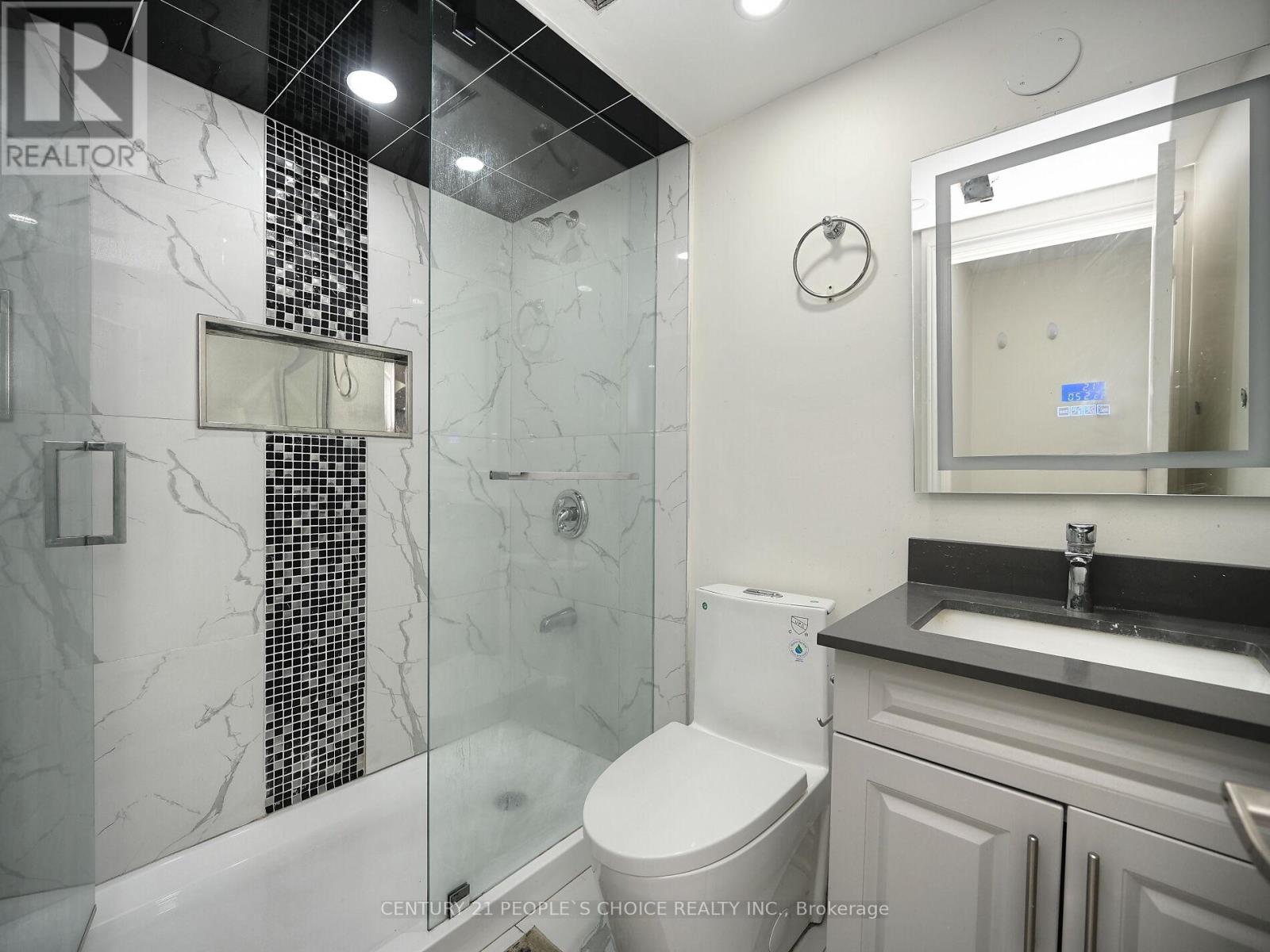 502 Van Kirk Drive, Brampton, Ontario  L7A 0L6 - Photo 33 - W12401999