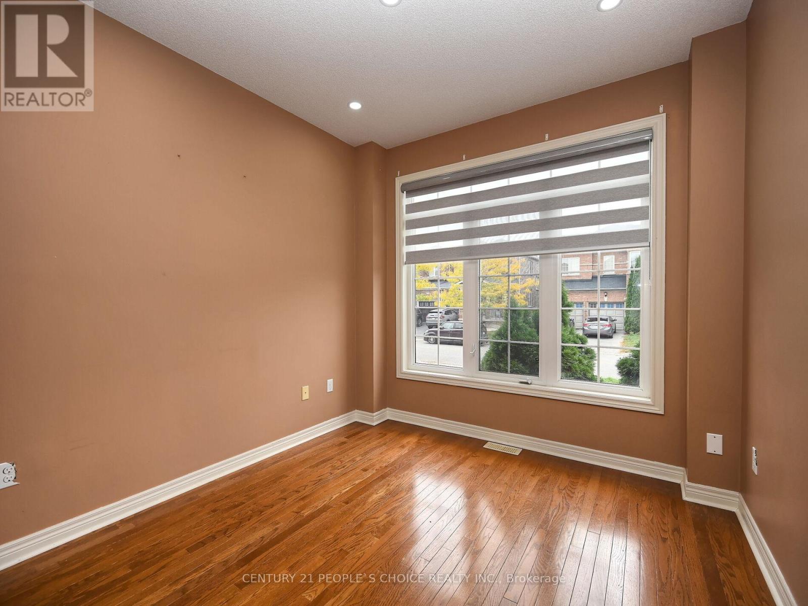 502 Van Kirk Drive, Brampton, Ontario  L7A 0L6 - Photo 7 - W12401999