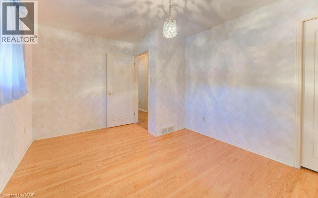 12 Old York Crescent, Kitchener, Ontario  N2B 3G3 - Photo 22 - 40767490