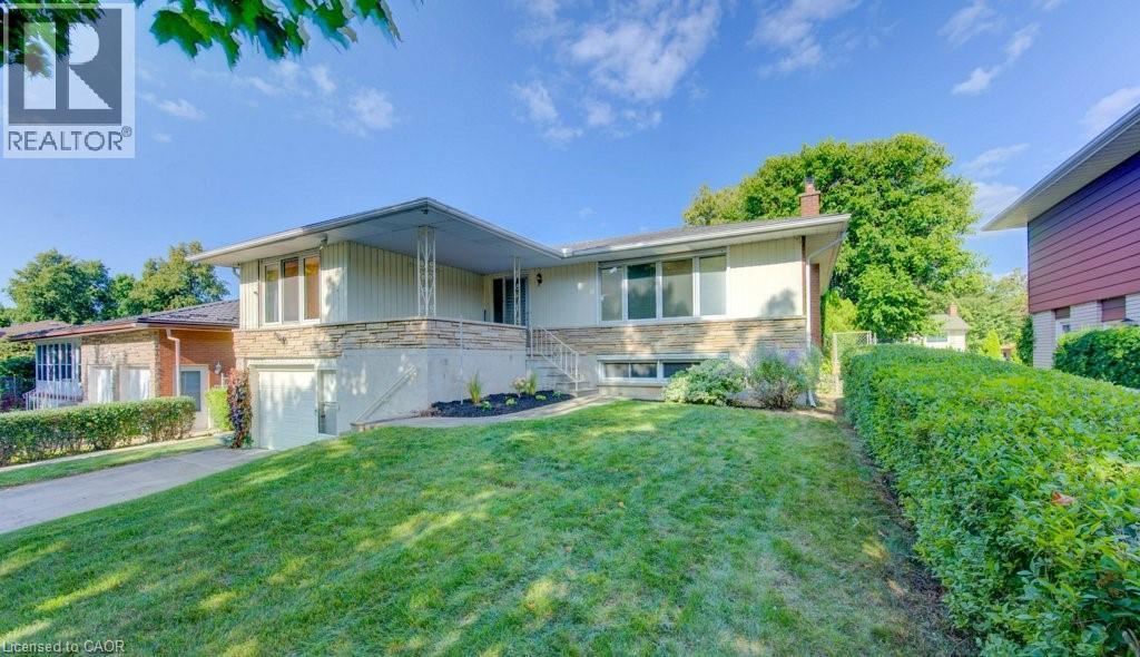 12 Old York Crescent, Kitchener, Ontario  N2B 3G3 - Photo 2 - 40767490