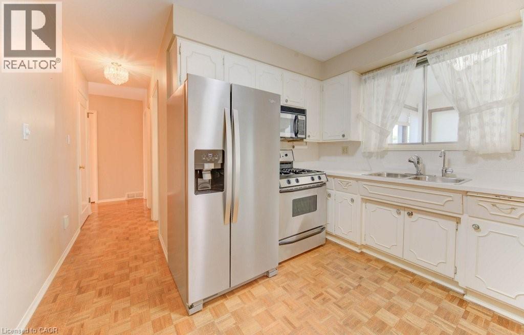 12 Old York Crescent, Kitchener, Ontario  N2B 3G3 - Photo 27 - 40767490